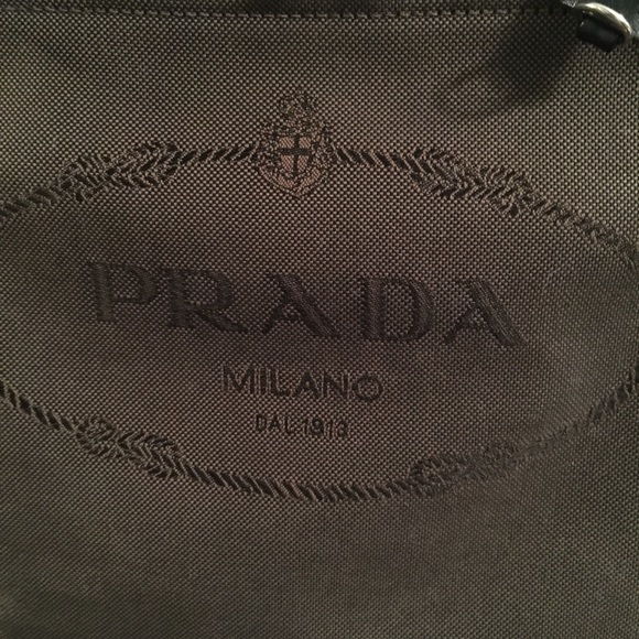 Prada Handbags - Prada crossbody🌸
